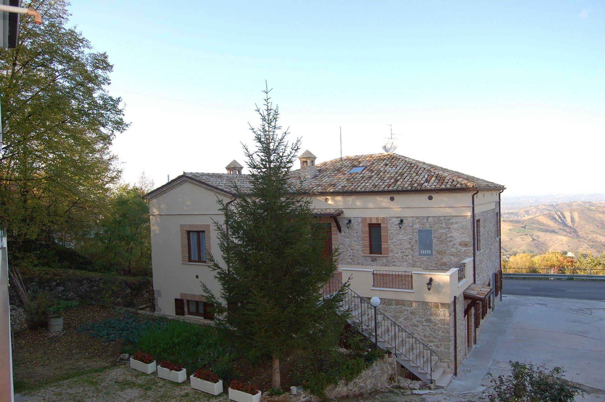 Le Pietre Ricce B&B Roccamontepiano Exterior foto